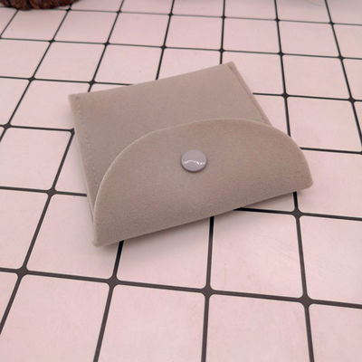 Op maat gemaakte fluweelzuurde lederen enveloppie sieraden zak voor halsketting ring oorbellen armband