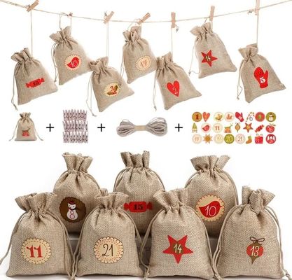 Kerstcadeautasjes Gepersonaliseerde kleurige jutezakken voor cadeautjes en feestelijkheden