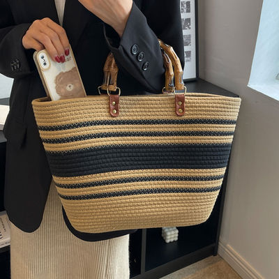 Stijlvolle dames Geweven Strand stro Handtas Casual Handgemaakte Hollow Out Rattan Schoudertassen