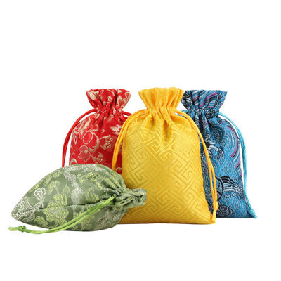 Gepersonaliseerde kleur Chinese stijl brocade trekstreng zak voor gepersonaliseerde logo sieraden zak