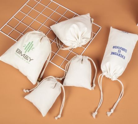 Gepersonaliseerde katoenen zak met tekenpatroon en gepersonaliseerd logo
