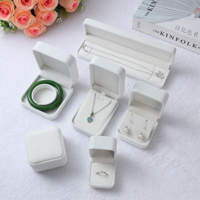 Kopers Custom Logo Ring Hanger Armband Fluweel Juwelen Doos Juwelen Organisator Gift Dozen