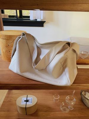 2024 Women's Versatile Tote Bag met skew straddle Instagram Design en grote capaciteit