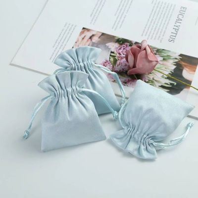 Aanvaardbaar OEM/ODM Custom Light Blue Velvet Drawstring Bag voor juweliersorganisatie
