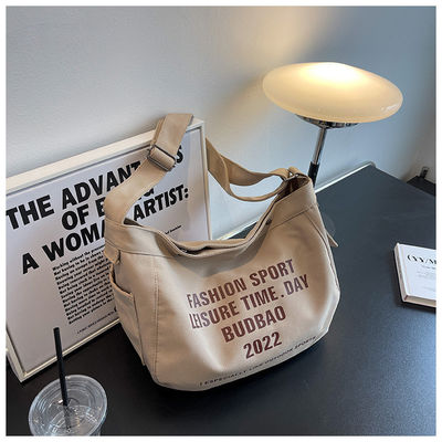 Polyester voering materiaal grote capaciteit één schouder crossbody doek zak voor dames