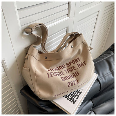 Polyester voering materiaal grote capaciteit één schouder crossbody doek zak voor dames