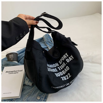 Polyester voering materiaal grote capaciteit één schouder crossbody doek zak voor dames