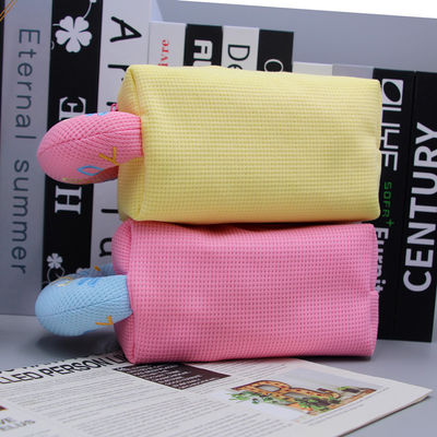 Acceptabele OEM/ODM make-up tas Draagbare cartoon toiletgoed Wafel cosmetische tas voor meisjes