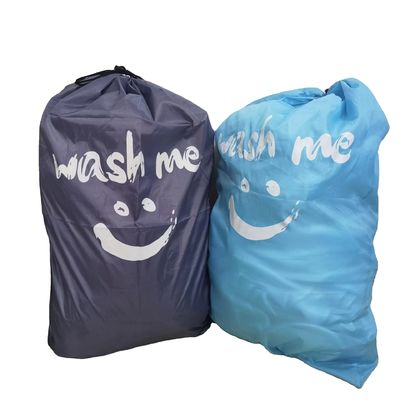 Gepersonaliseerde kleuren draaistrijn Nylon waszak voor zwaar wassen in mode stijl
