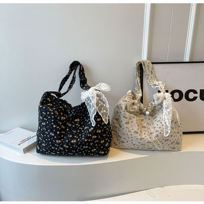 Eenvoudige mode stro en kant schoudertas voor dames grote capaciteit oksel Tote Bag