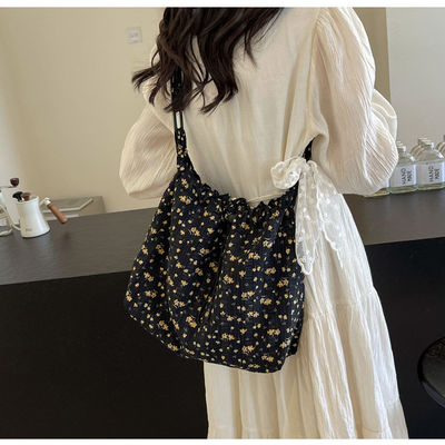 Eenvoudige mode stro en kant schoudertas voor dames grote capaciteit oksel Tote Bag
