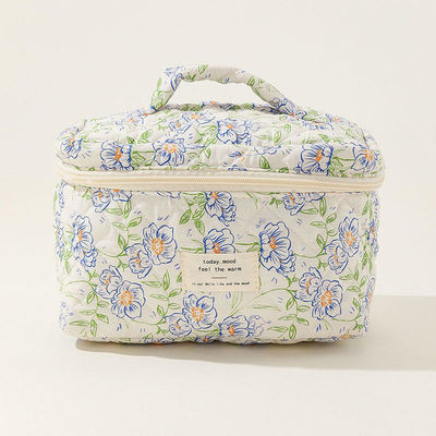 Flower Puffy Quilted Make-up Bag voor het dagelijks leven Ins Reis Student Tote Grote capaciteit