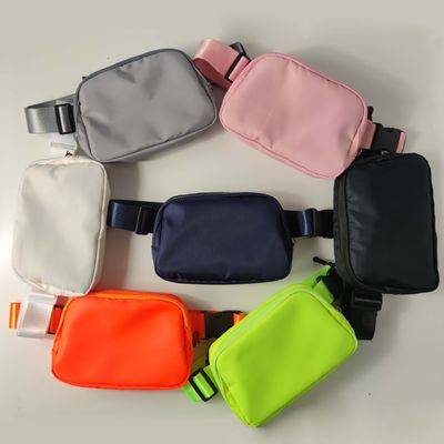 2024 Nylon Women Belt Cross Body Waist Bag voor honden achterzak en sport training hardlopen