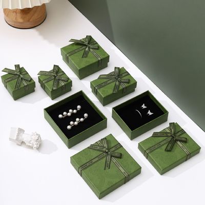 Charm juwelen doos met aanvaardbare OEM / ODM en rits sluiting