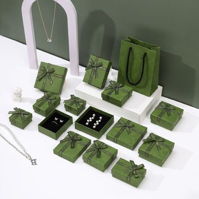 Charm juwelen doos met aanvaardbare OEM / ODM en rits sluiting