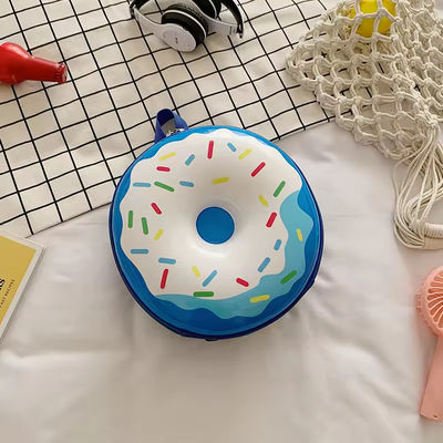 Nieuwheid Leuke boekentas 2024 Cartoon rugzak Donuts Rubber Shell schooltas voor het dagelijks leven
