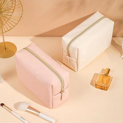 Zipper sluiting Vegan leer toiletartikeltas in aangepaste kleur voor reizen en cosmetica