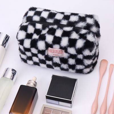 Gingham make-up zak met een aangepaste kleur en handdoek bordure logo