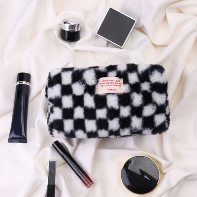 Gingham make-up zak met een aangepaste kleur en handdoek bordure logo