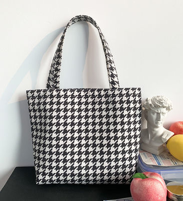 Weekend Getaway Essentiële Custom Logo Quilted Handtas met binnenzakken en stijl