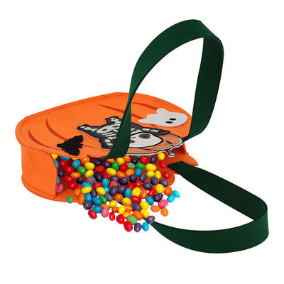 Felt pompoenvormige zak voor het verzamelen van snoep of speelgoed tijdens Halloween