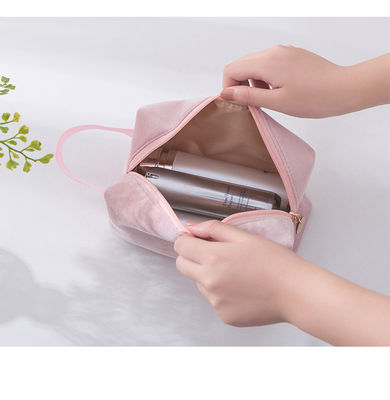 Soft-loop stijl fluwelen zak voor op maat gemaakt make-up en gepersonaliseerde bruidsmeisje cadeautjes