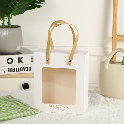 Persoonlijk gedrukte kraft handvat papieren zak voor detailhandel Verpakking Kleding Schoenen bont cadeautjes