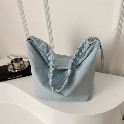 Grote capaciteit Nylon kruislichaam Pleated trekstreng schoudertas voor vrouwen winkeltassen