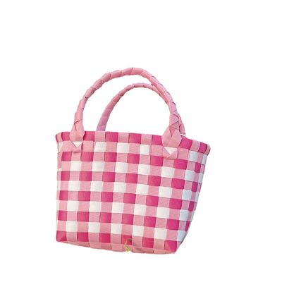 Eco-vriendelijke vrouwen Triangle Straw Raffia Bag voor reizen en uitgaan Nieuwste modieuze
