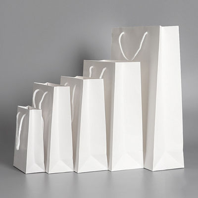Handled Style Custom Private Logo Printed Zwart Papier Tote Bag voor Gepersonaliseerd Geschenk