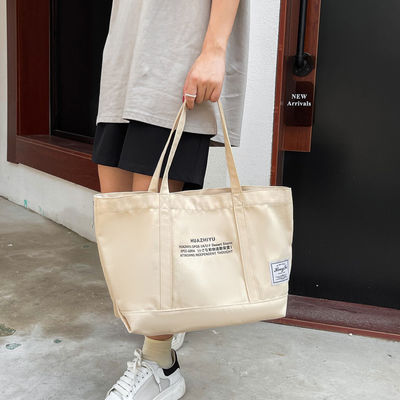 Custom Outdoor Fashion Tote Bag met koppeling Middellange grootte en koppeling inbegrepen