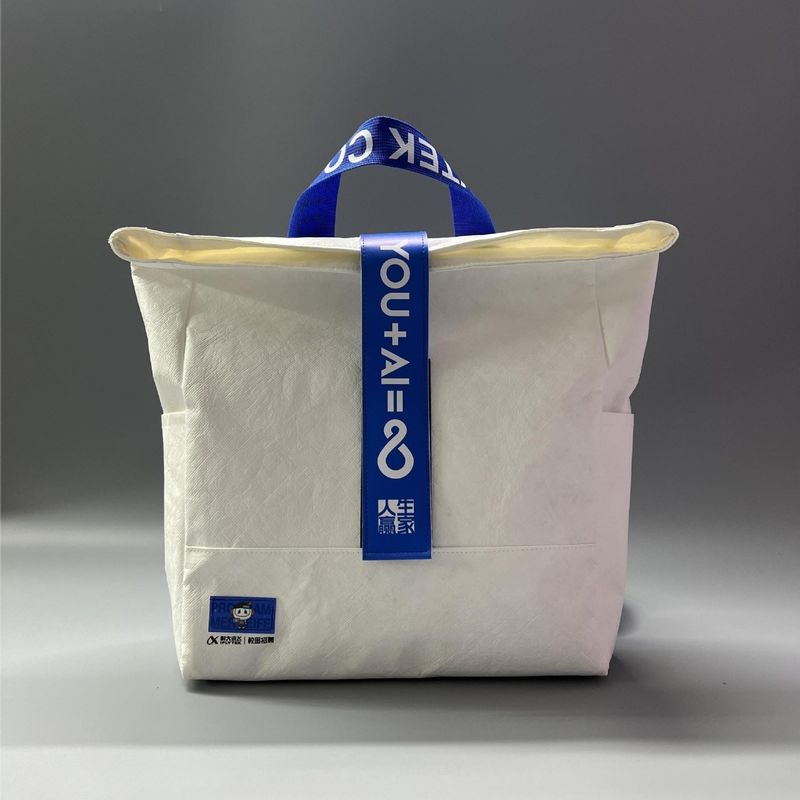 Op maat gemaakte gedrukte logo Luxe Boutique Shopping Paper Gift Bags For Shop OEM/ODM